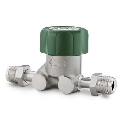 Válvula Diafragma em Aço Inoxidável 316L Conforme Norma ASTM A182, Série LD, para Serviço de Gás, Corpo Forjado, Pressão de Trabalho de 300 psig (20,6). Temperatura de Trabalho de -28 a 148 °C para Vedações em PTFE. Extremidades: Conexão VCR Macho Gi