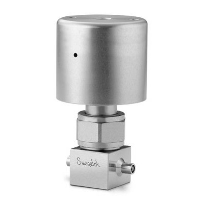 Válvula com Vedação por Fole em Aço Inoxidável 316L VAR Série HB para Alta Pressão e Alta Pureza, 3 Portas, Extremidades: Conexão para Solda de Topo para Tubing (TBW) 1/4? OD (DE), Limpeza SC-01, Atuador NC (vide MS-01-76)