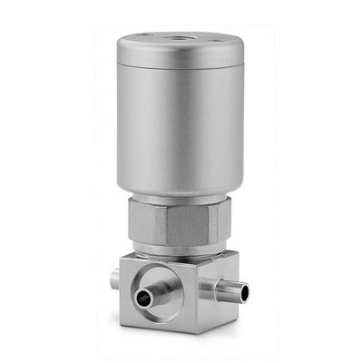 316L VIM-VAR UHP 3-Port Diaphragm-Sealed Valve, C Flow Path, 1/4 in. TBW, SC-11 Cleaned, NC Actuator