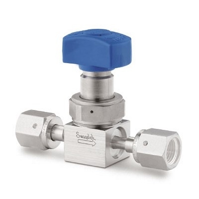 Válvula Diafragma sem Molas em Aço Inoxidável 316L VIM-VAR Série DP para Alta Pressão. Pressão de Trabalho de Vácuo de 3045 Psig (210 bar). Temperatura de trabalho de -23 a 65 °C. Coeficiente de vazão de 0.20. Diâmetro do orifício de 0,16” (4,1 mm).