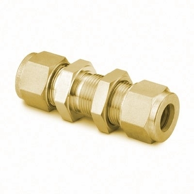 União para Painel em Latão, Extremidades: Conexão Swagelok (Dupla Anilha) para Tubo de 6 mm OD (DE) (vide MS-01-140)