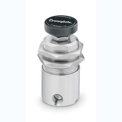 Regulador de Pressão Série KCB em Aço Inox 316, sensor tipo Pistão em aço inox 316. Pressão Máxima na Entrada de Não se aplica, faixa de controle de pressão de 0 a 25 psig (0 a 1,7 bar), Temperatura de Trabalho até 80ºC. Conexões NPT femea de 1/8". M