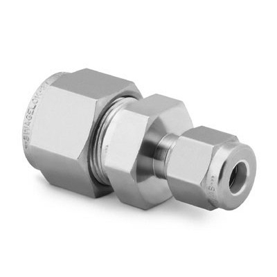 Alloy 400 Swagelok Tube Fitting, Reducing Union, 1/4 in. x 1/16 in. Tube OD