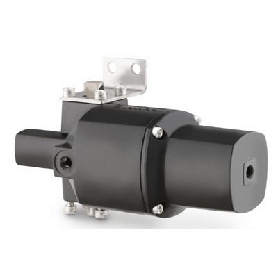 Atuador Pneumático Série 133, de Retorno por Mola. Temperaturas de trabalho entre -28 a 93°C. Atuação de 90°. Máxima Pressão do atuador até 37°C de 200 psig (13,7 bar) e de 100 psig (6,8 bar) em temperatura máxima. Mínima pressão do atuador 80 psig (