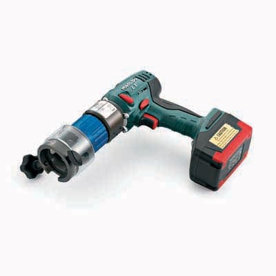 Ferramenta Faceadora Elétrica, sem Fio, para Corte de Tubos de Diâmetro de 1/8" OD a 1 1/2" OD e 3 mm a 38 mm OD, com Espessura Máxima de Parede de 0,118" ou 3 mm. Fonte de Alimentação padrão América do Norte. Voltagem 115 V, 50/60 Hz. Nema 5-15.  In