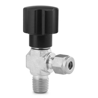 Válvula Agulha em Aço Inoxidável Série D, Castelo Integral e Haste Não-Rotativa, em Ângulo, Extremidades: Rosca NPT Macho de 1/4? X Conexão Swagelok (Dupla Anilha) para Tubo de 1/4? OD (DE) (vide MS-01-42)