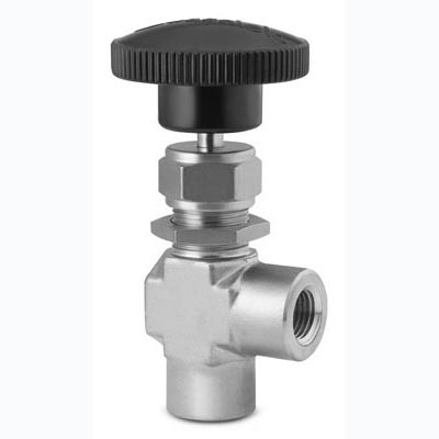 SS Integral Bonnet Angle-Pattern Needle Valve, 1/8 in. FNPT, Regulating Stem