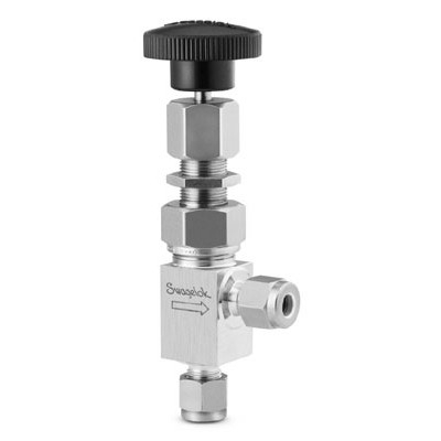 Válvula Micrométrica em Aço Inoxidável Série 31, em Ângulo, para Alta Pressão (5000 psig [344 bar]) e Médio Fluxo, Extremidades: Conexão Swagelok (Dupla Anilha) para Tubo de 1/4? OD (DE) (vide MS-01-142)