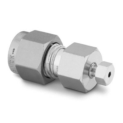 União Femea em Aço Inoxidável, Extremidades: Conexão Swagelok Femea (dupla anilha) para Tubo de 1/4" OD (DE) X Conexão Swagelok Femea (dupla anilha) para Tubo de 1/16" OD (DE) (vide MS-01-140)