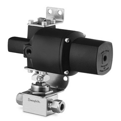 Válvula de Esfera em Aço Inoxidável Série 40, Monobloco, Cv = 12, Extremidades: Conexão Swagelok (Dupla Anilha) para Tubo de 12 mm, Atuador NC (vide MS-02-331)