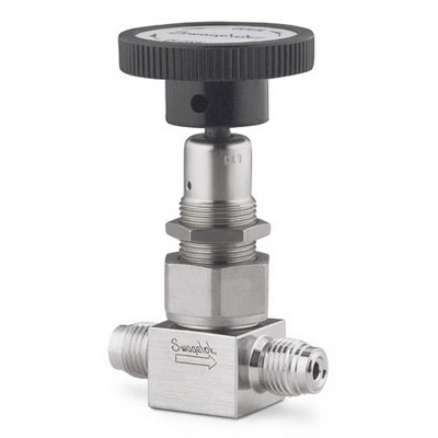 Válvula com Vedação por Fole em Aço Inoxidável Série 4BK, Ponta da Haste em PCTFE, Extremidades: Conexão VCR Macho de 1/4?, Limpeza SC-11 (vide MS-01-22)