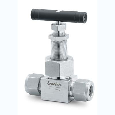 Válvula agulha em aço  inox, extremidades: 12mm OD, vedação em Grafoil