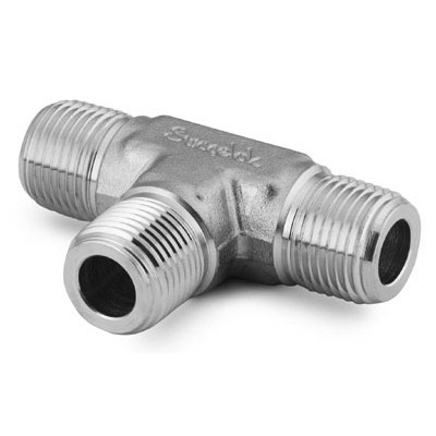 Tê Macho em Aço Inoxidável 316 Conforme Norma ASTM A182. Extremidades: Rosca NPT Macho de 1/2". Limpeza e Embalagem SC-10 da Swagelok.