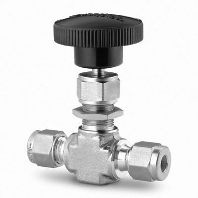Válvula Agulha em Aço Inoxidável Séries O, 1, 18, 20 e 26, Castelo Integral, Cv = 0,09, Haste de Regulagem com Ponta Macia em PCTFE, Extremidades: Conexão Swagelok (Dupla Anilha) para Tubo de 3 mm OD (DE) (vide MS-01-164)