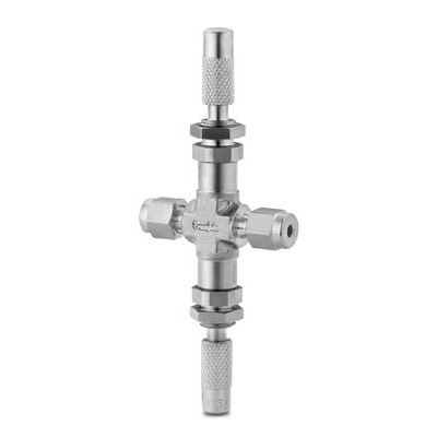 Válvula Micrométrica em Aço Inoxidável Série M para Baixo Fluxo, Padrão Duplo, Extremidades: Conexão Swagelok (Dupla Anilha) para Tubo de 1/8? OD (DE) (vide o Catálogo MS-01-142)