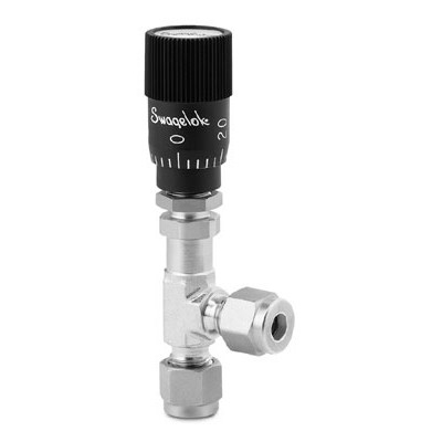 Válvula Micrométrica em Aço Inoxidável Série para Baixo Fluxo, Em Ângulo,  Extremidades: Conexão Swagelok (Dupla Anilha) para Tubo de 3mm" OD (DE), Com Manopla Vernier Handle (vide MS-01-142).